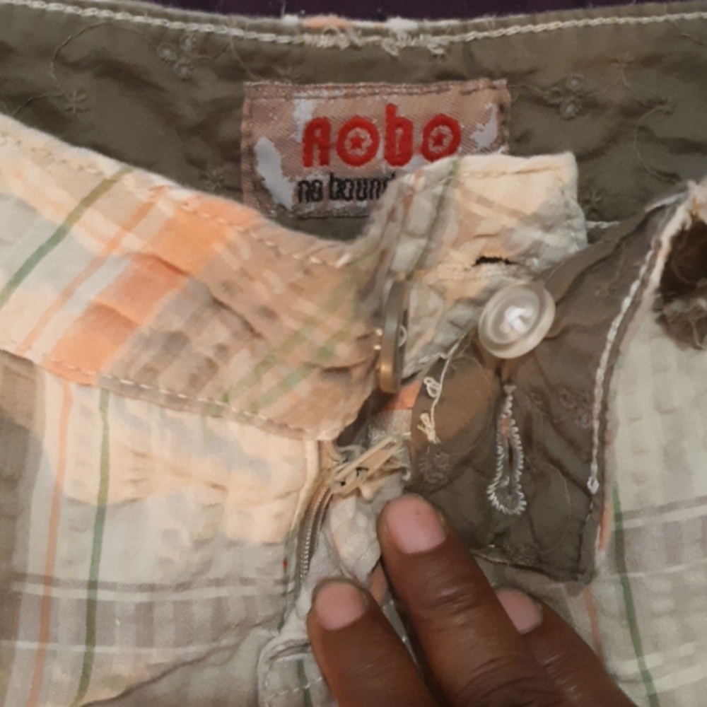 Shorts - Picture 4 of 4